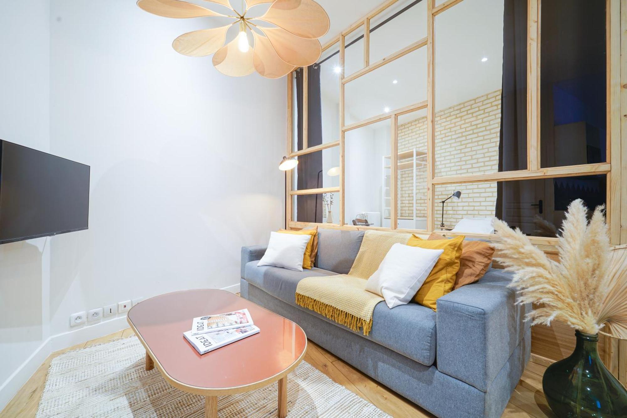 Parisuites Central Canal Saint Martin Luxe & Chic & Cosy Exterior photo